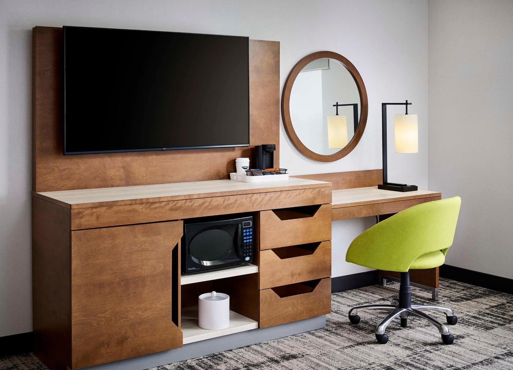 Hotel Hampton & By Hilton Windsor