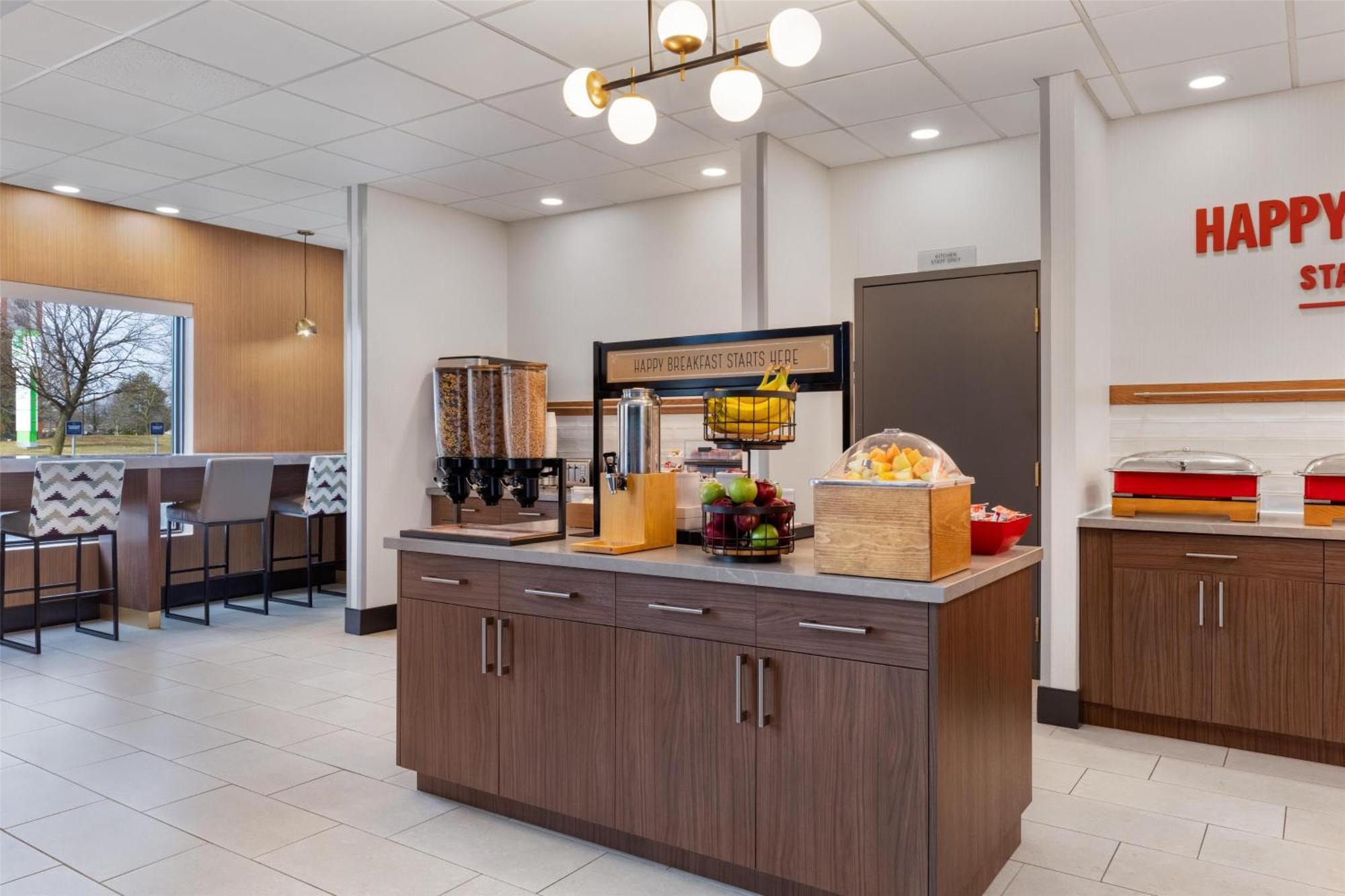 Hampton & By Hilton Hotel