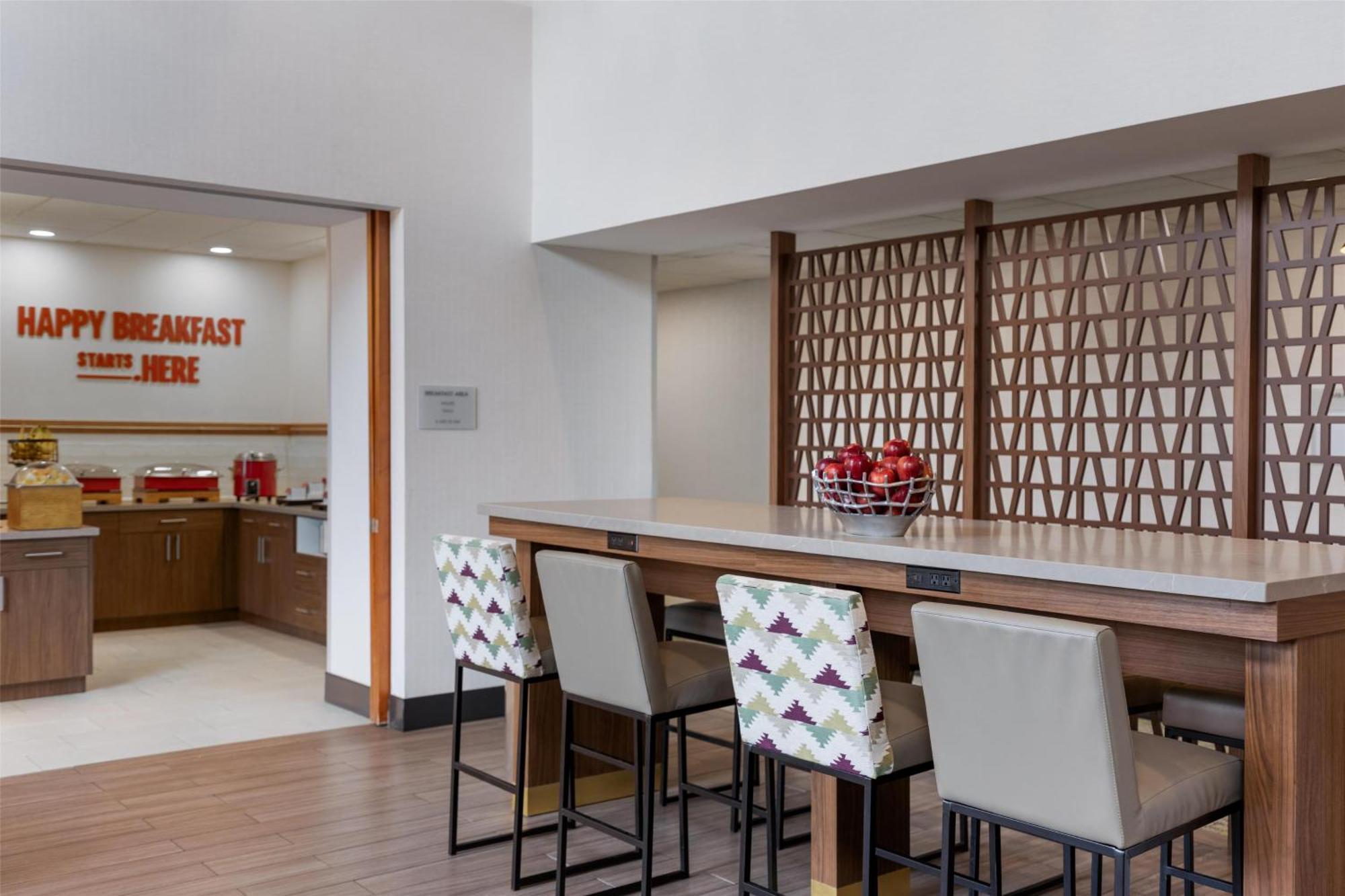 Hampton & By Hilton