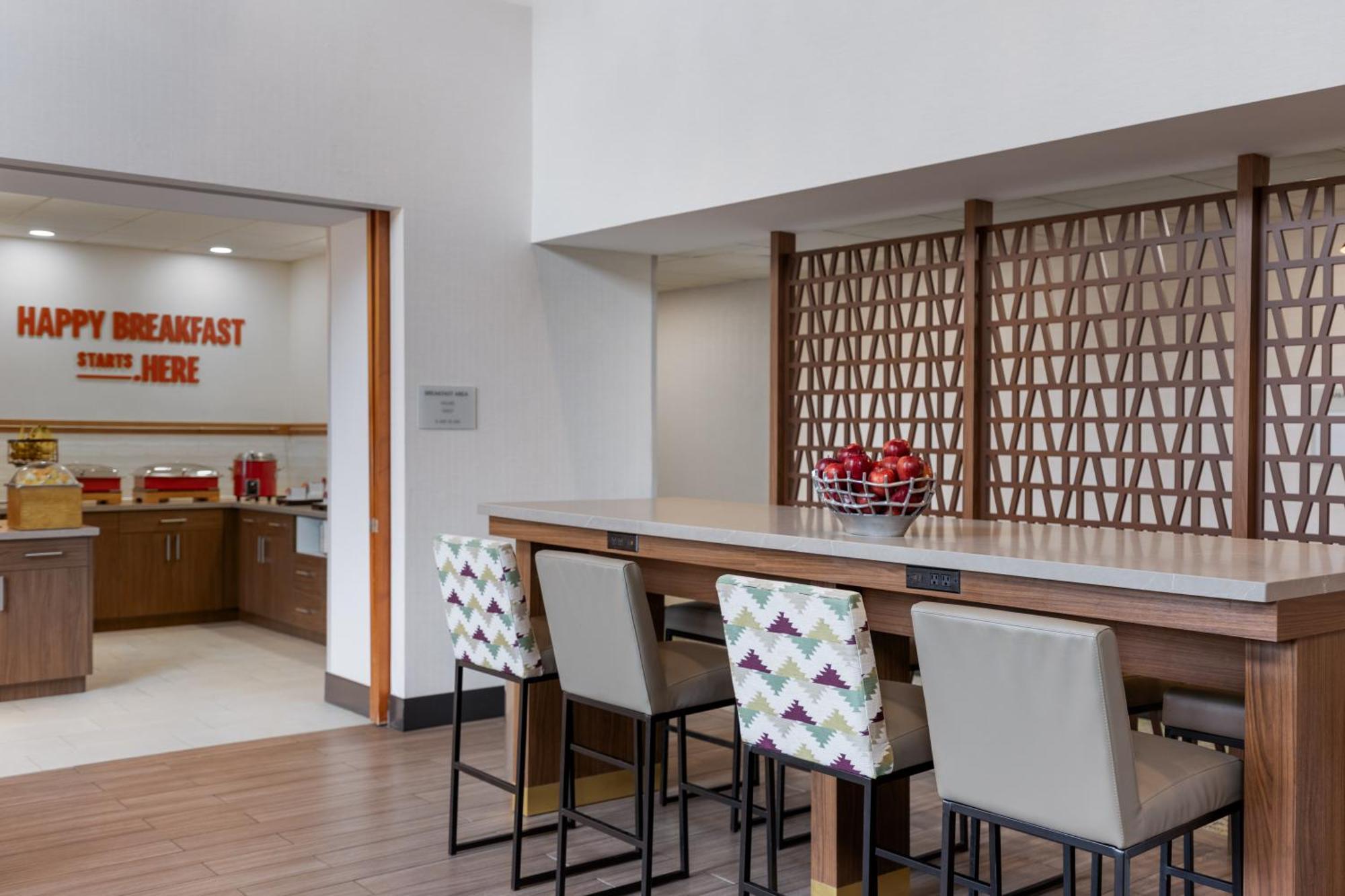 Hampton & By Hilton Hotel Windsor